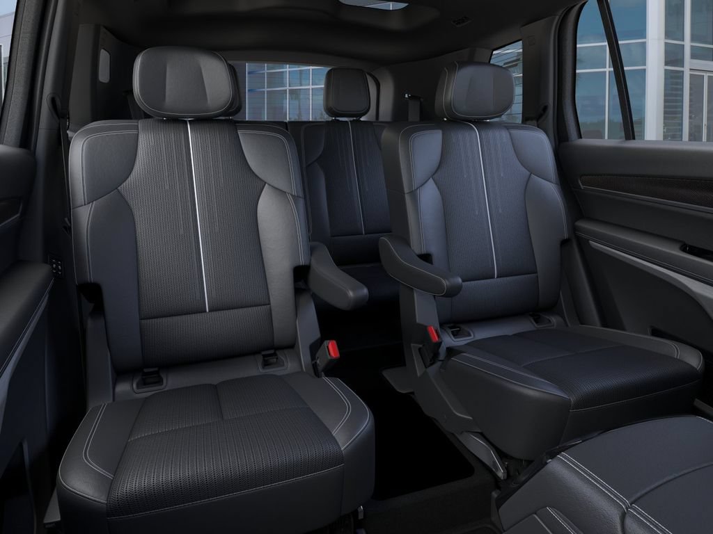 New 2026 Cadillac Vistiq Luxury AWD/4WD image 17