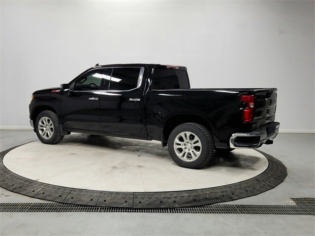Used 2023 Chevrolet Silverado 1500 LTZ w/ Z71 Off-Road Package image 5