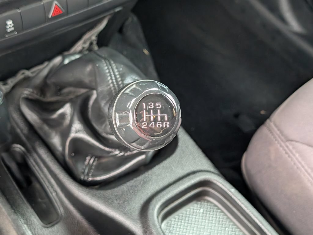 Used 2013 Jeep Wrangler Sport AWD/4WD image 27