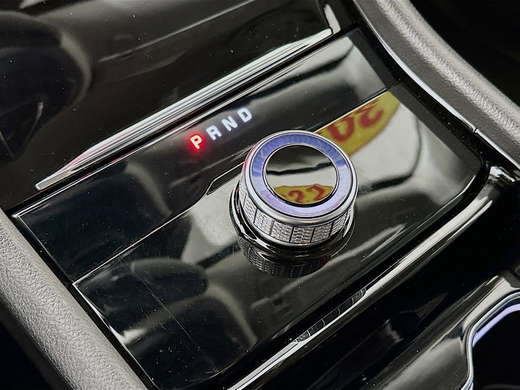 Certified 2022 Jeep Grand Cherokee Laredo w/ Luxury Tech Group I image 26