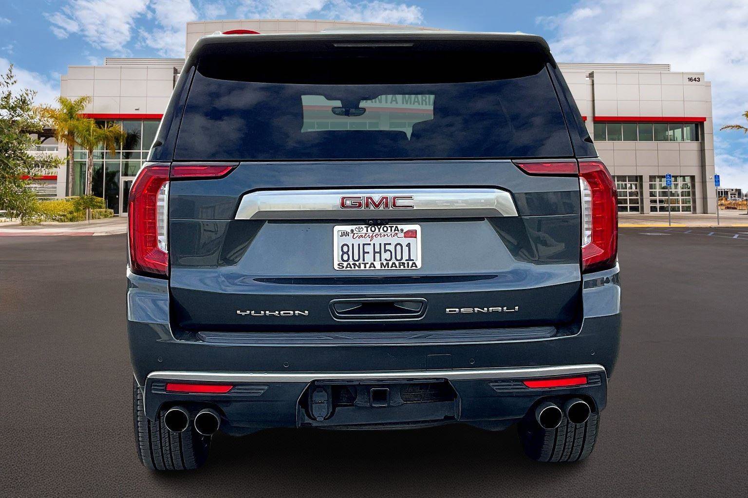 Used 2021 GMC Yukon Denali w/ Advanced Technology Package image 4