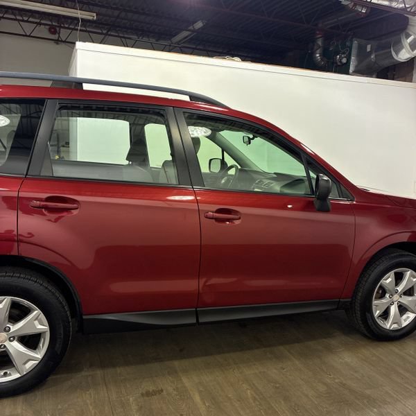 Used 2016 Subaru Forester 2.5i w/ Alloy Wheel Package AWD/4WD image 5