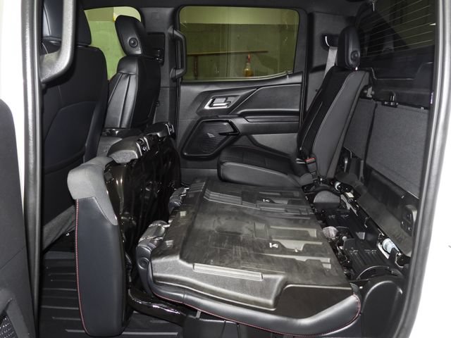 Used 2025 Chevrolet Silverado EV RST AWD/4WD image 48