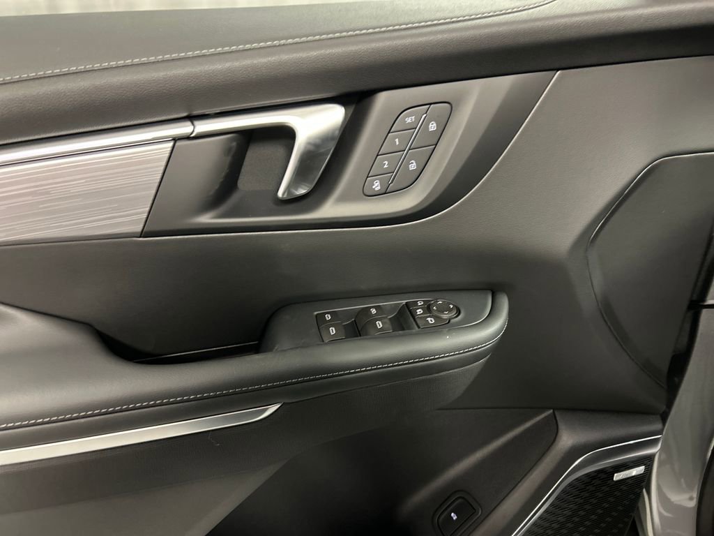 New 2026 Buick Enclave Preferred image 12