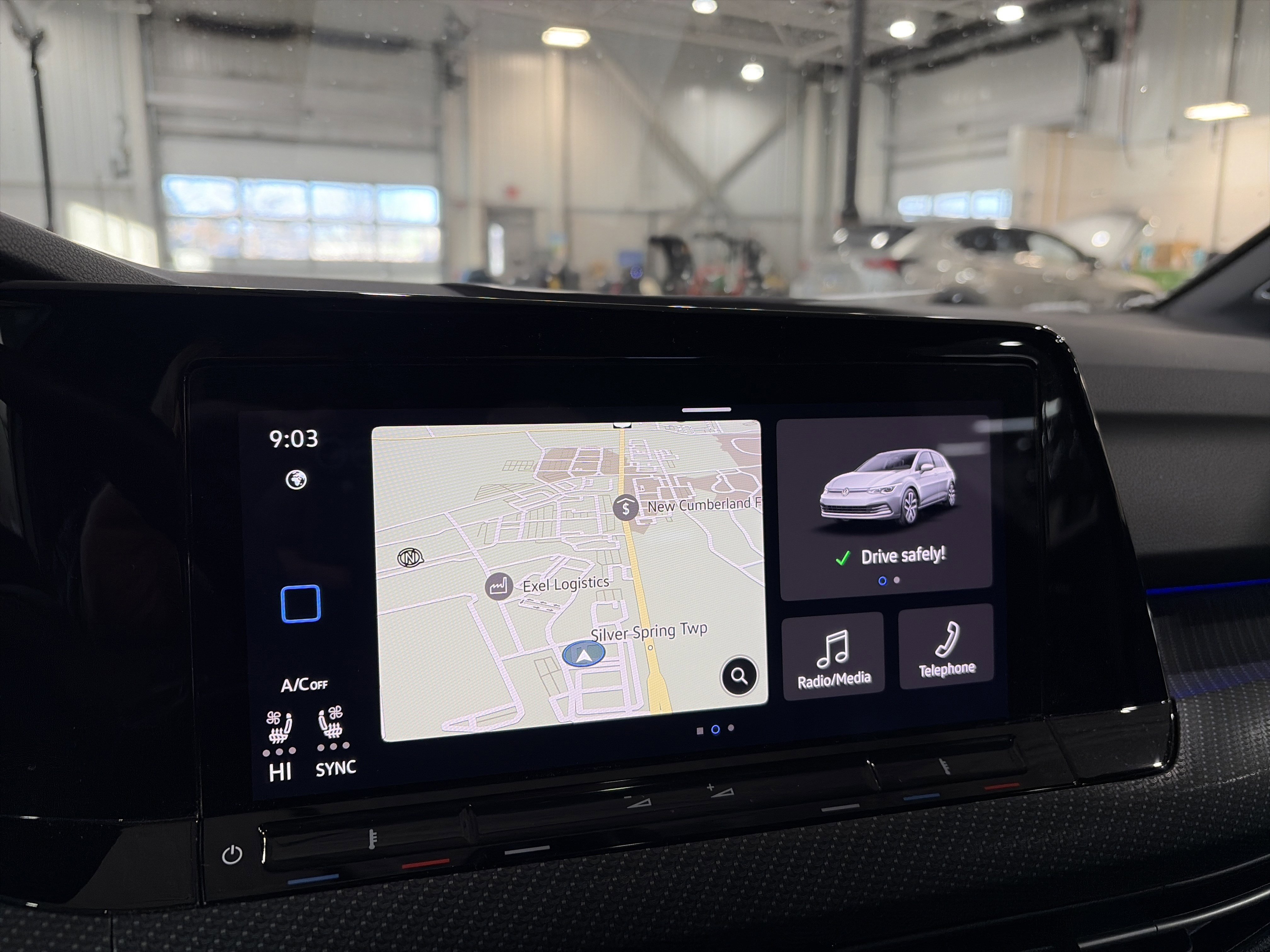 Certified 2024 Volkswagen Golf R image 28