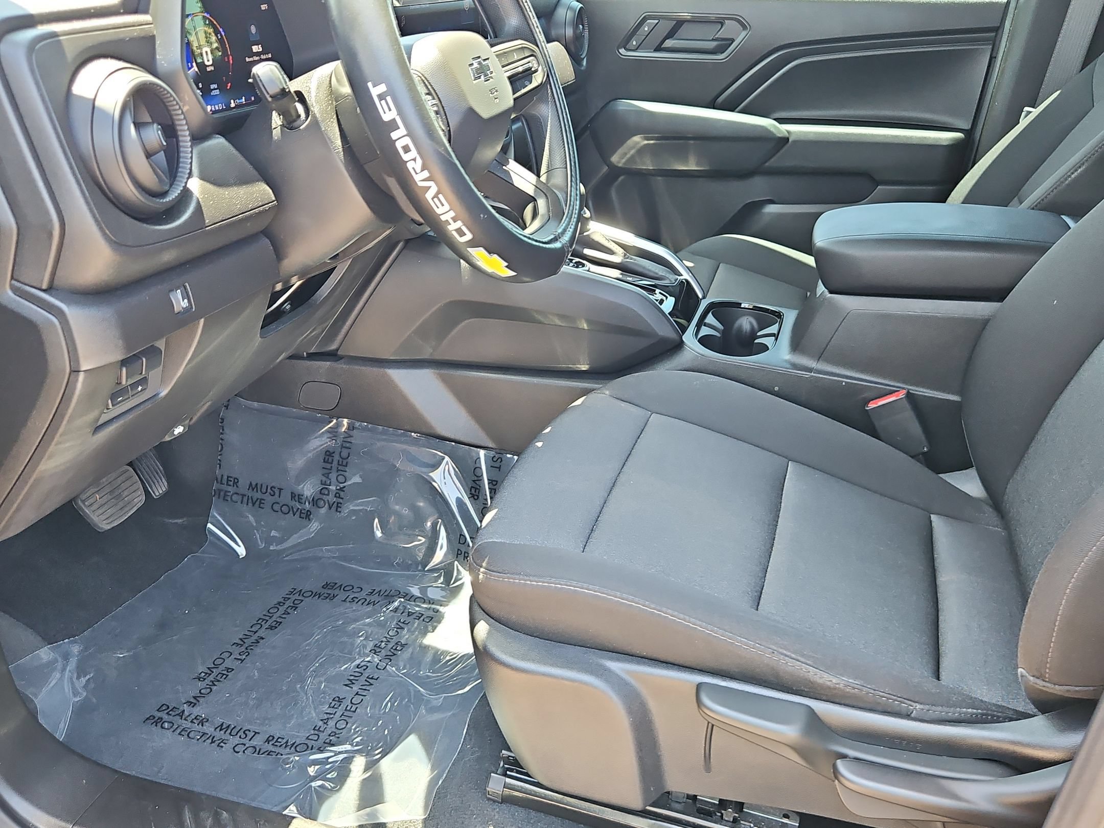 Used 2025 Chevrolet Colorado Trail Boss AWD/4WD image 20