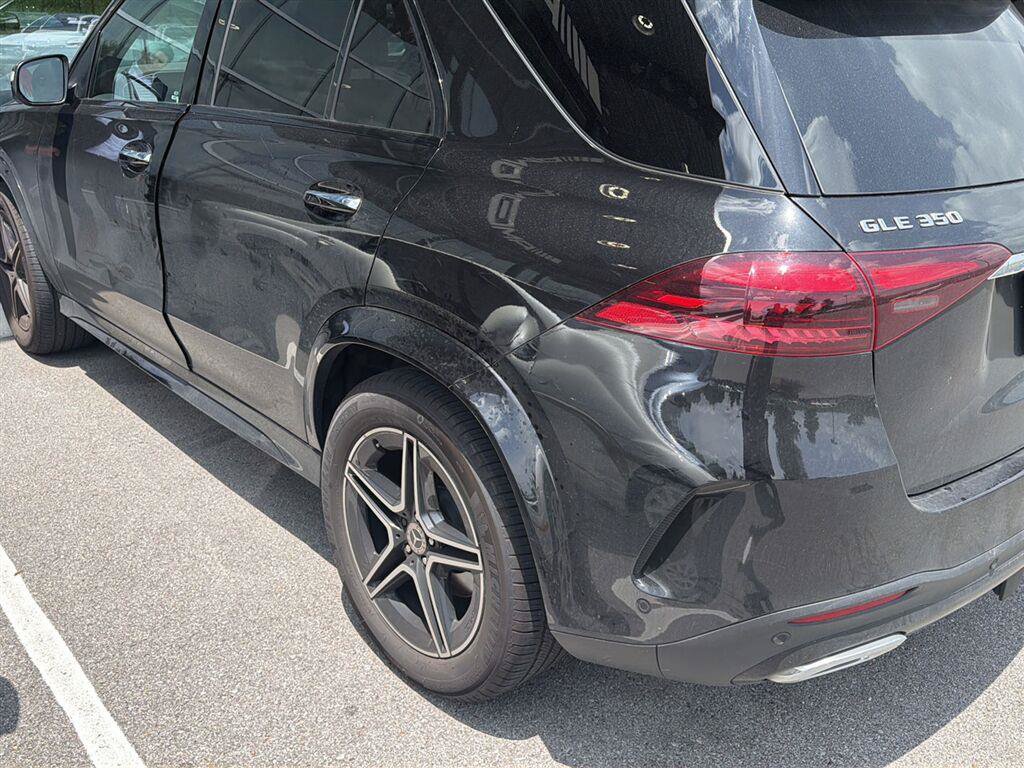 Used 2024 Mercedes-Benz GLE 350 4MATIC image 5