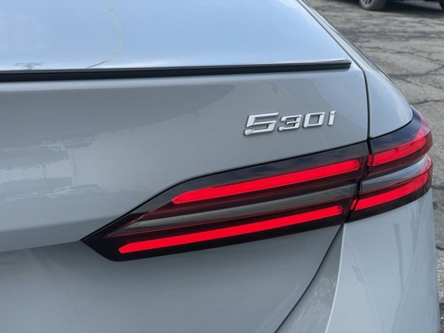 Used 2026 BMW 530i xDrive image 30