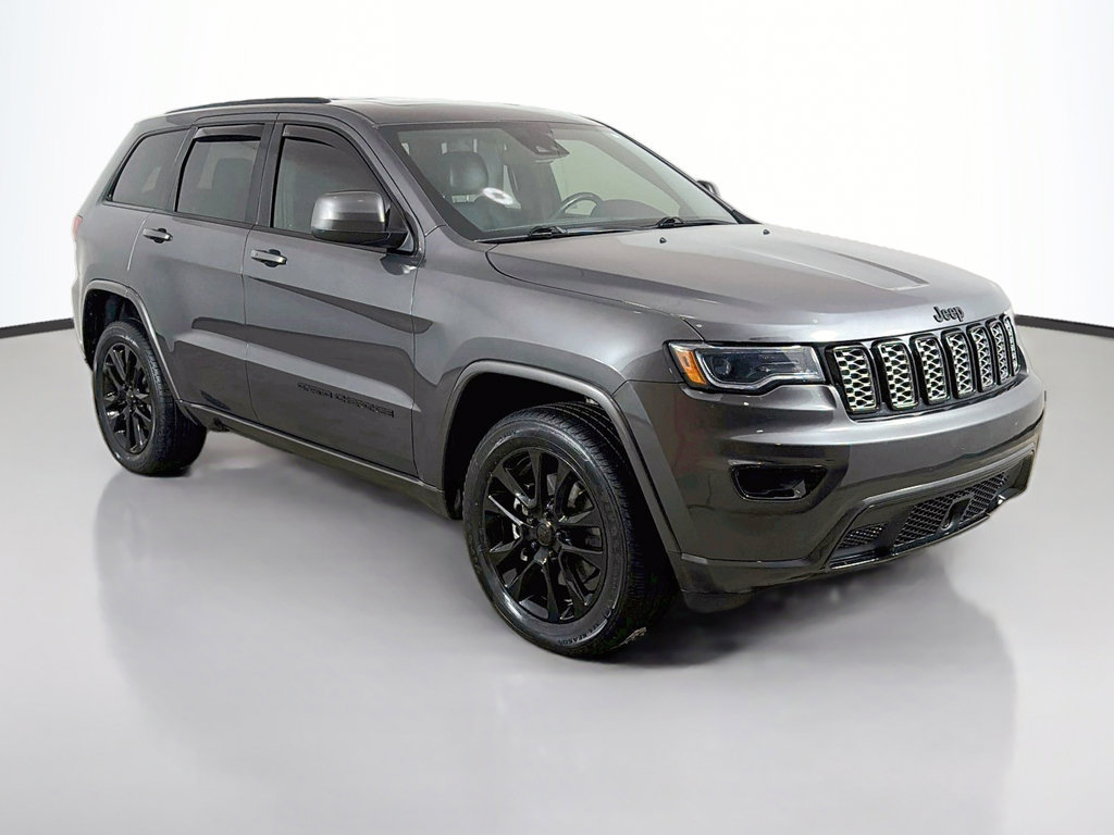 Used 2021 Jeep Grand Cherokee Laredo X AWD/4WD image 2