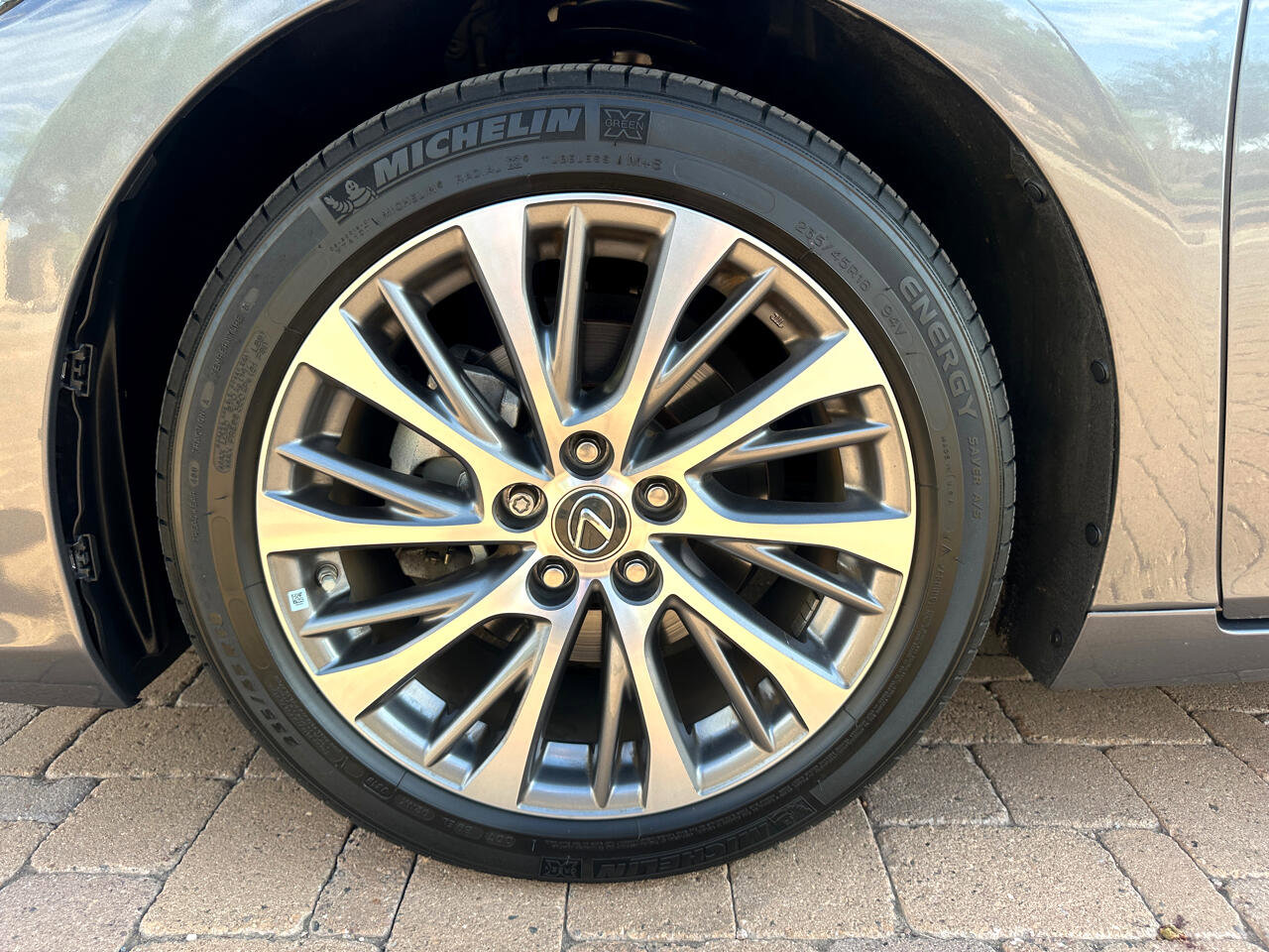 Used 2020 Lexus ES 350 w/ Luxury Package image 13