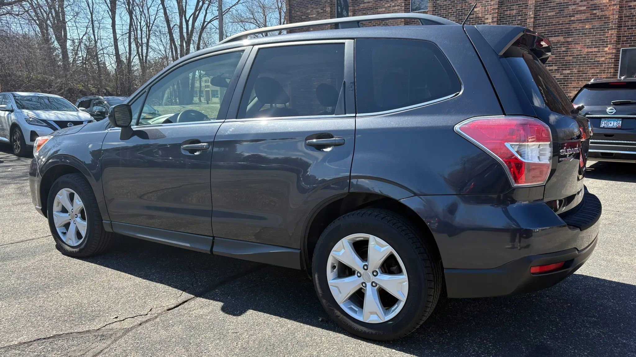 Used 2015 Subaru Forester 2.5i Limited AWD/4WD image 6