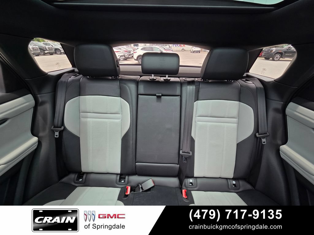 Used 2022 Land Rover Range Rover Evoque R-Dynamic S AWD/4WD image 29