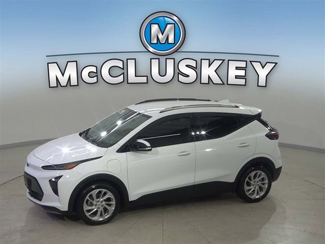 Certified 2022 Chevrolet Bolt EUV LT w/ Driver Confidence Package image 1