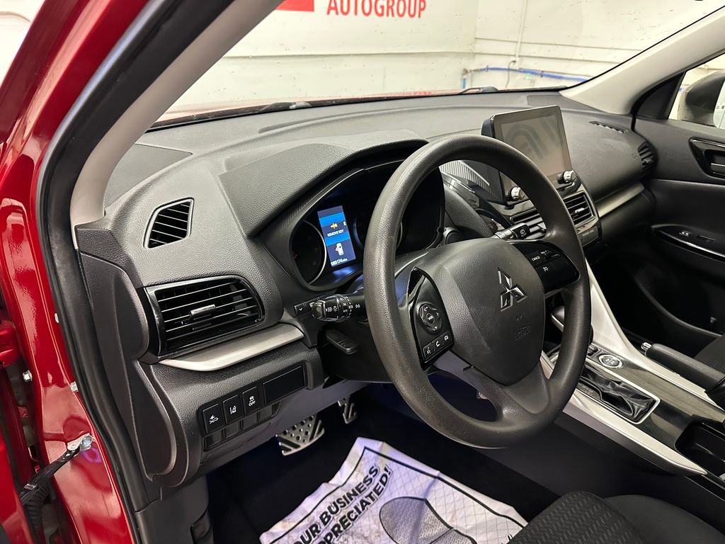 Used 2022 Mitsubishi Eclipse Cross LE image 20