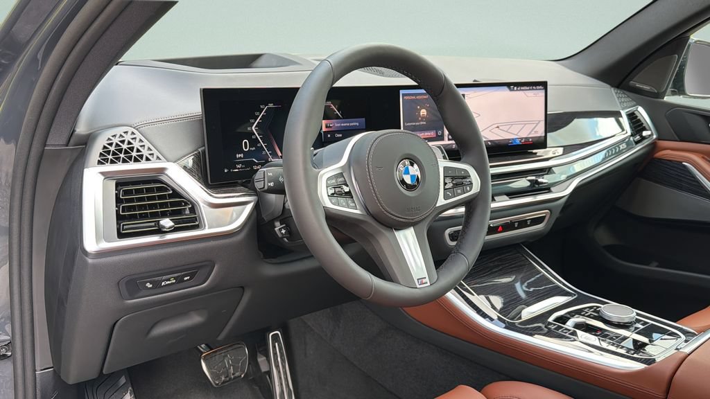 New 2026 BMW X5 xDrive40i w/ M Sport Package AWD/4WD image 4