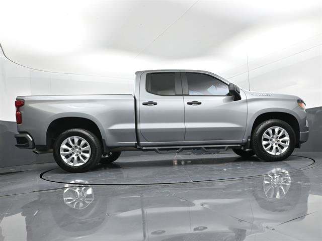 Used 2025 Chevrolet Silverado 1500 Custom RWD image 36