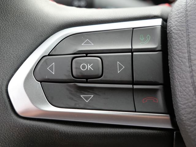 Used 2024 Jeep Compass Trailhawk AWD/4WD image 22