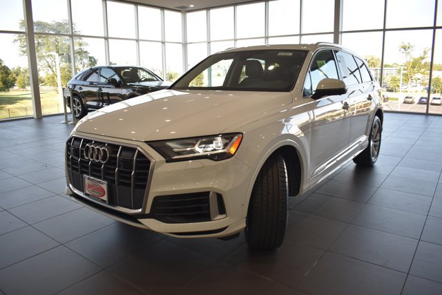 Used 2023 Audi Q7 3.0T Premium Plus AWD/4WD image 3