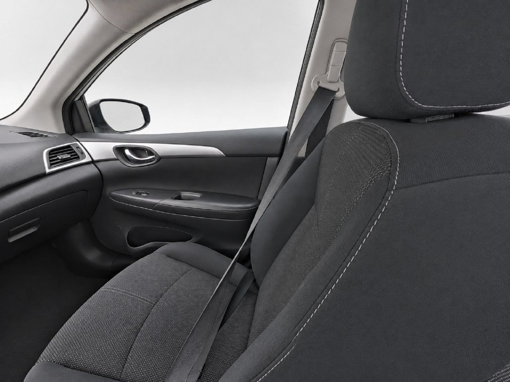 Used 2018 Nissan Sentra S w/ S Midnight Style Package FWD image 19