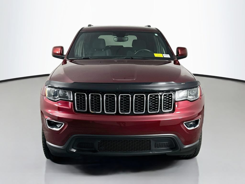 Used 2019 Jeep Grand Cherokee Laredo w/ 18" Wheel & 8.4" Radio Group AWD/4WD video 2