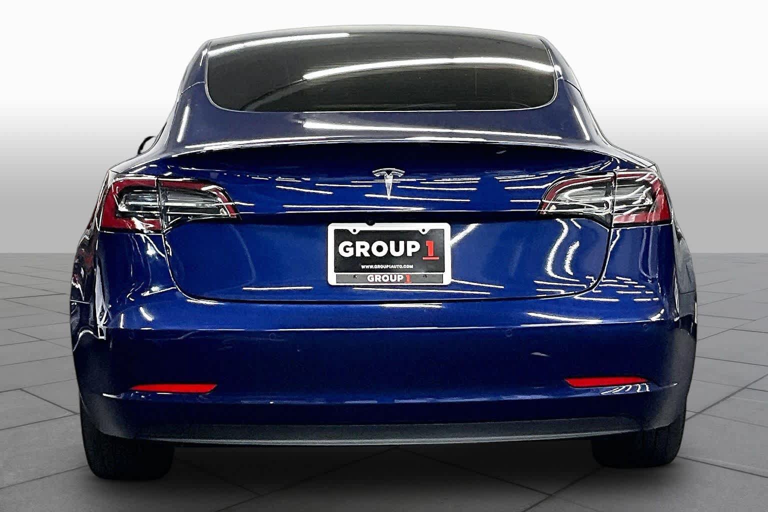 Used 2022 Tesla Model 3 RWD image 4