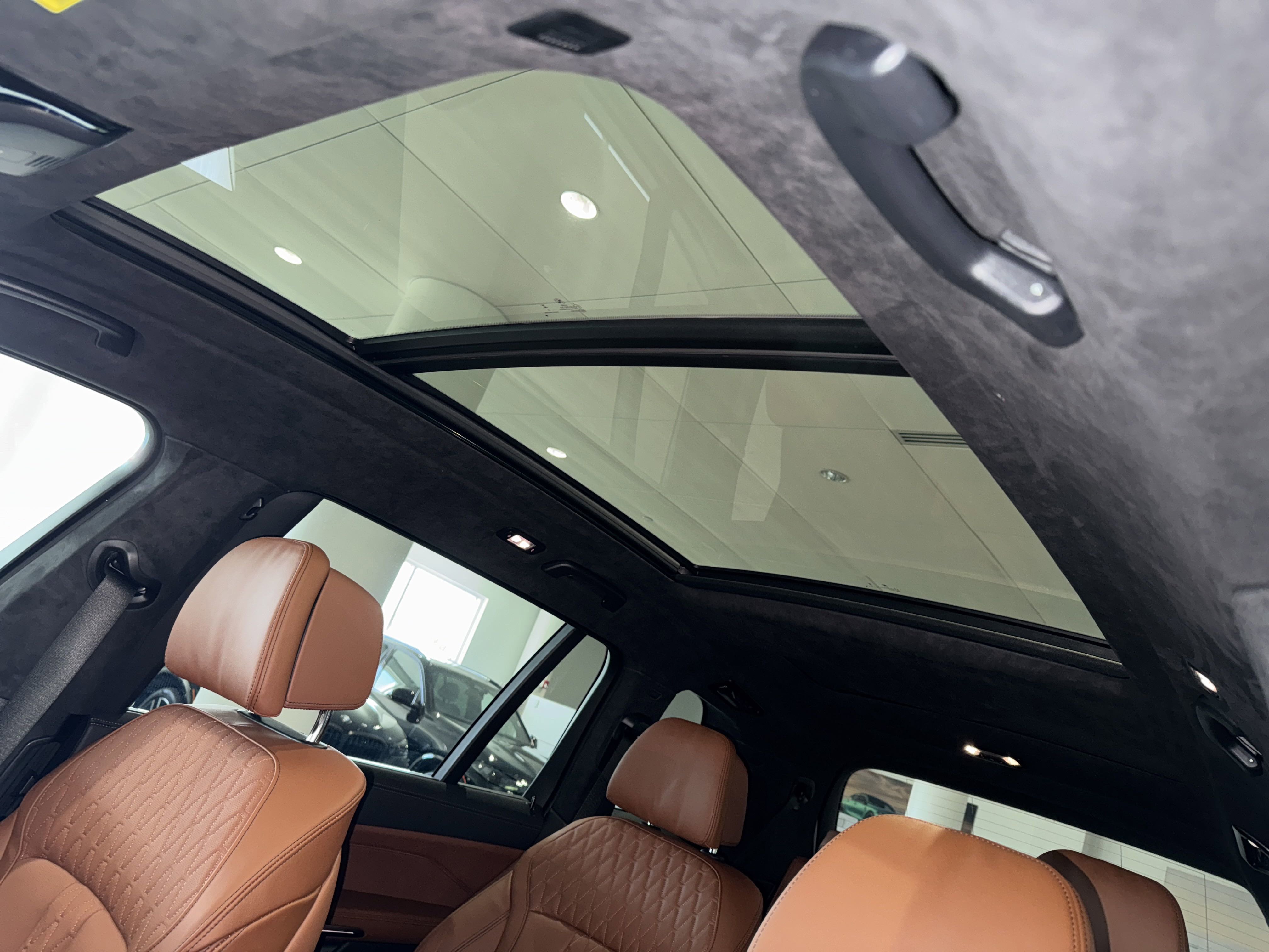 New 2026 BMW X7 xDrive40i w/ M Sport Package image 23