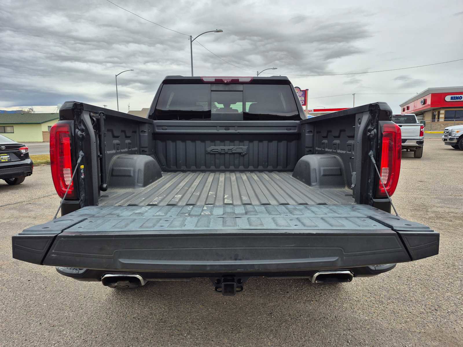 Used 2020 GMC Sierra 1500 AT4 w/ AT4 Premium Package image 6