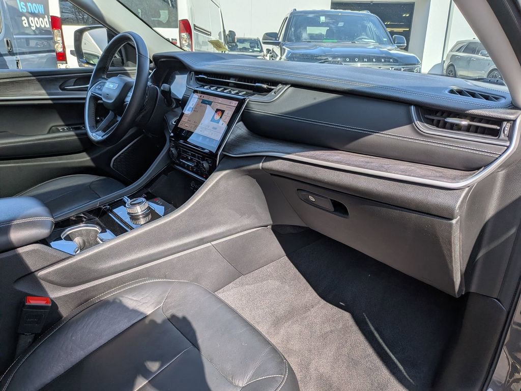 Certified 2021 Jeep Grand Cherokee L Limited image 30