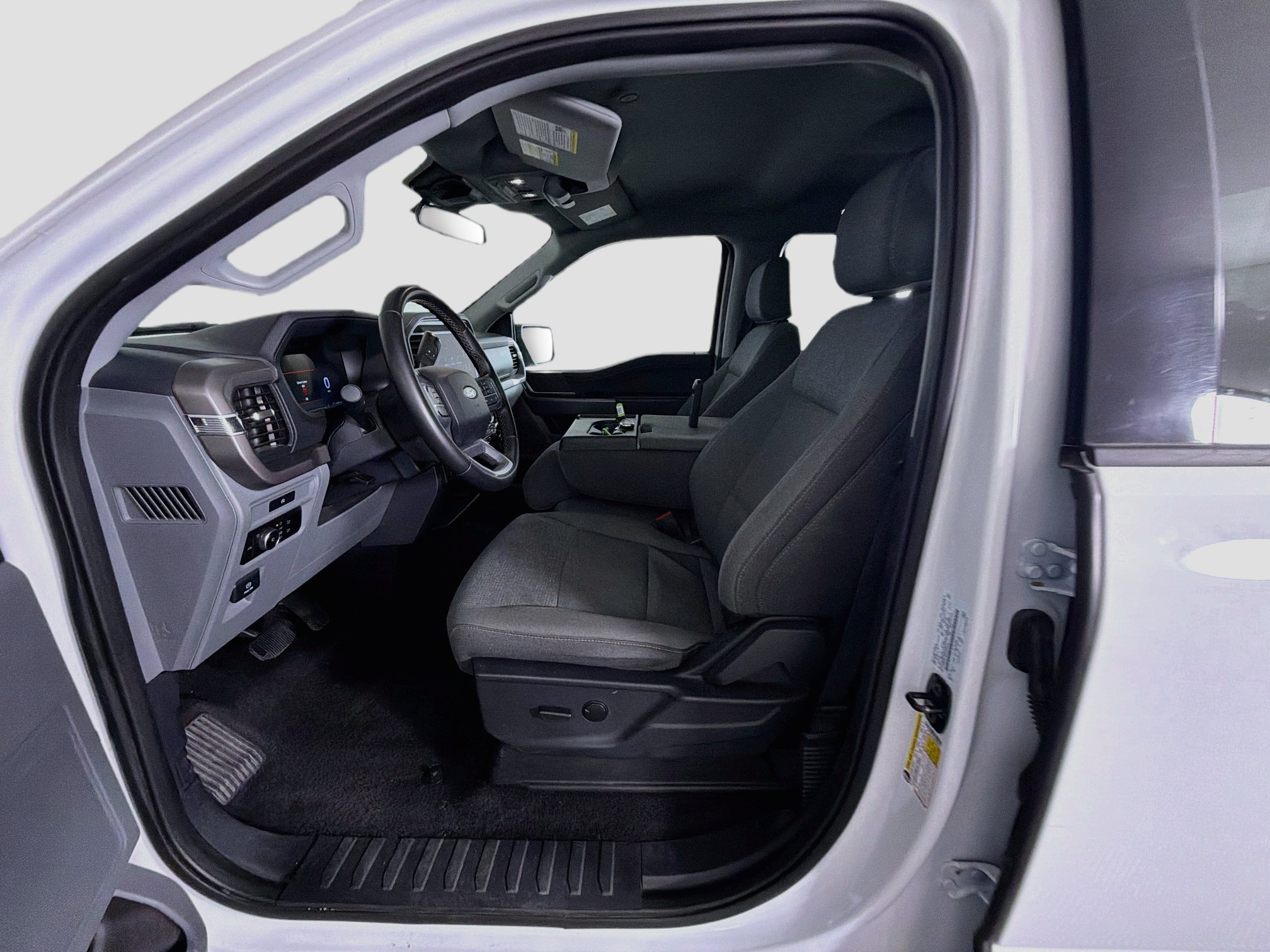 Used 2025 Ford F150 XLT w/ Equipment Group 301A Standard AWD/4WD image 13