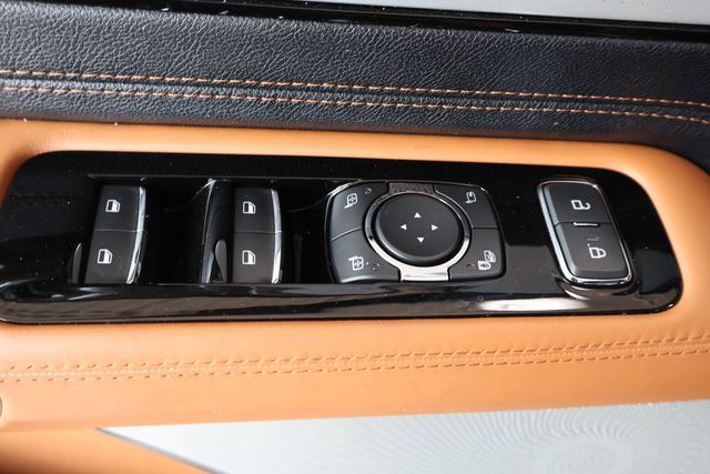 Used 2020 Lincoln Aviator Black Label Grand Touring w/ Class IV Trailer Tow Package AWD/4WD image 11