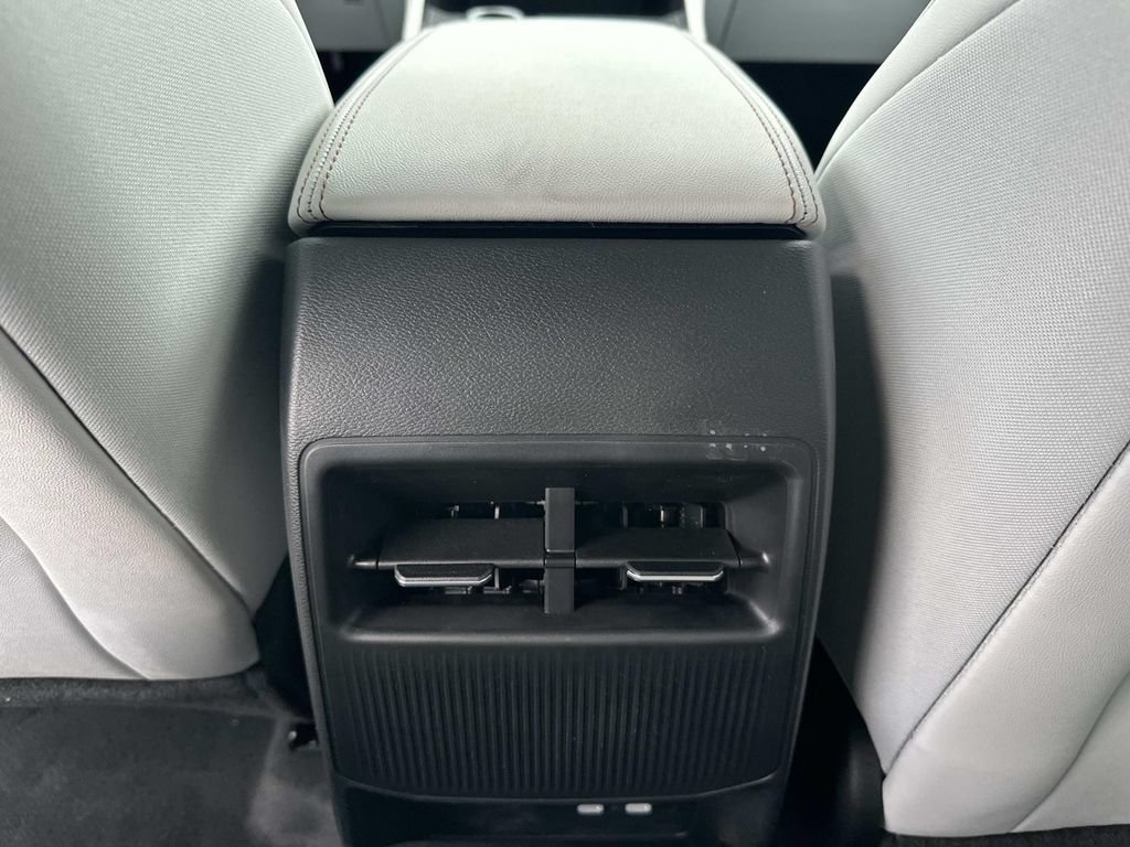New 2026 Jeep Cherokee Limited AWD/4WD image 11