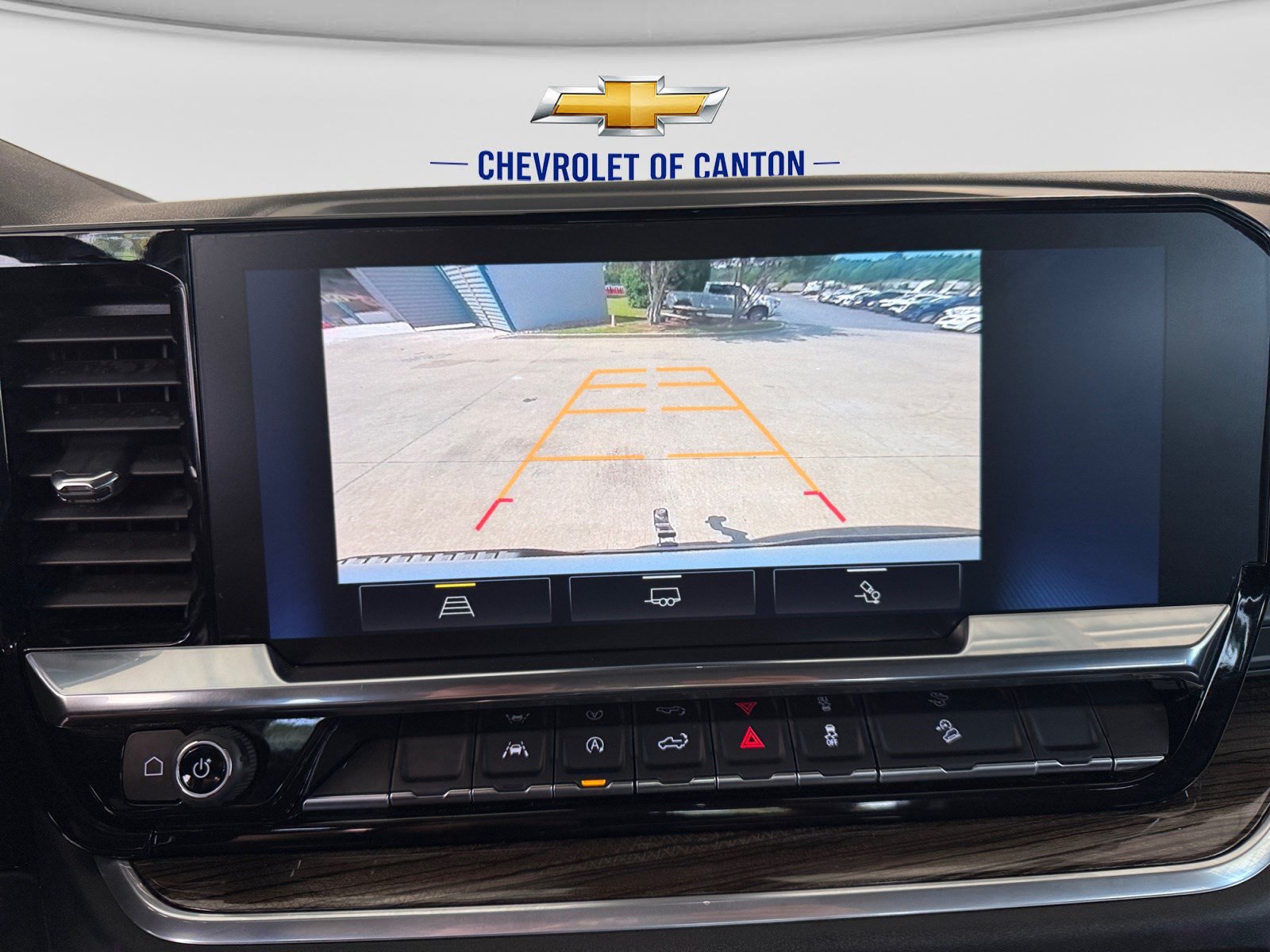 Used 2026 Chevrolet Silverado 1500 LT w/ Z71 Off-Road Package AWD/4WD image 29