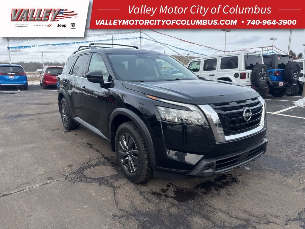 Used 2023 Nissan Pathfinder SV w/ Cargo Package image 1