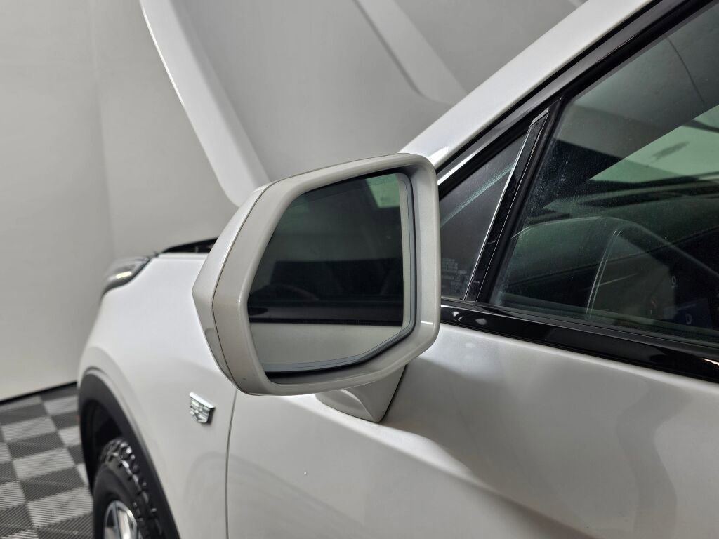 Used 2020 Cadillac XT4 Sport w/ Cold Weather Package image 12