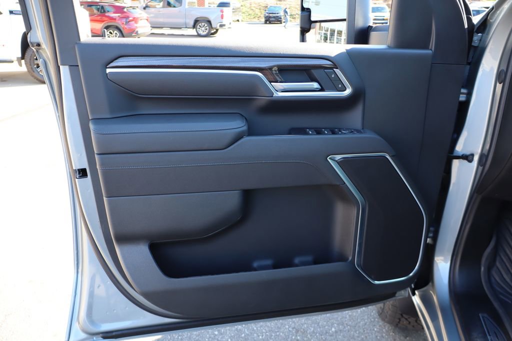 New 2026 Chevrolet Silverado 2500 LT w/ All Star Edition image 12