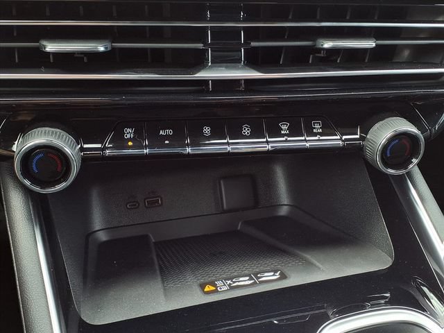New 2026 Chevrolet Traverse Z71 AWD/4WD image 17
