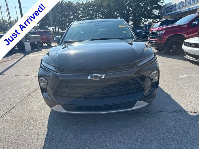 Used 2023 Chevrolet Blazer LT w/ Midnight/Sport Edition FWD image 9