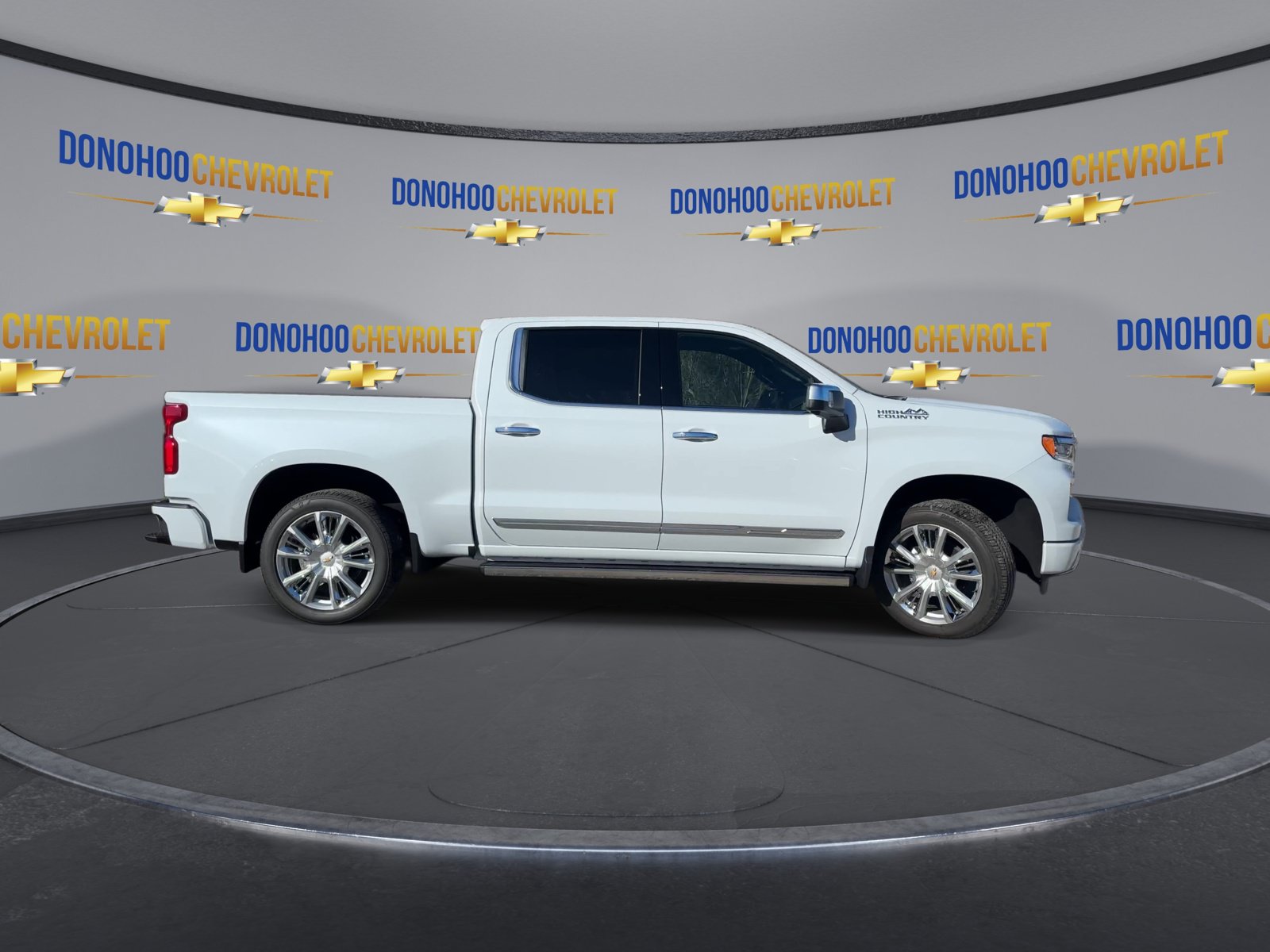 New 2026 Chevrolet Silverado 1500 High Country AWD/4WD image 9