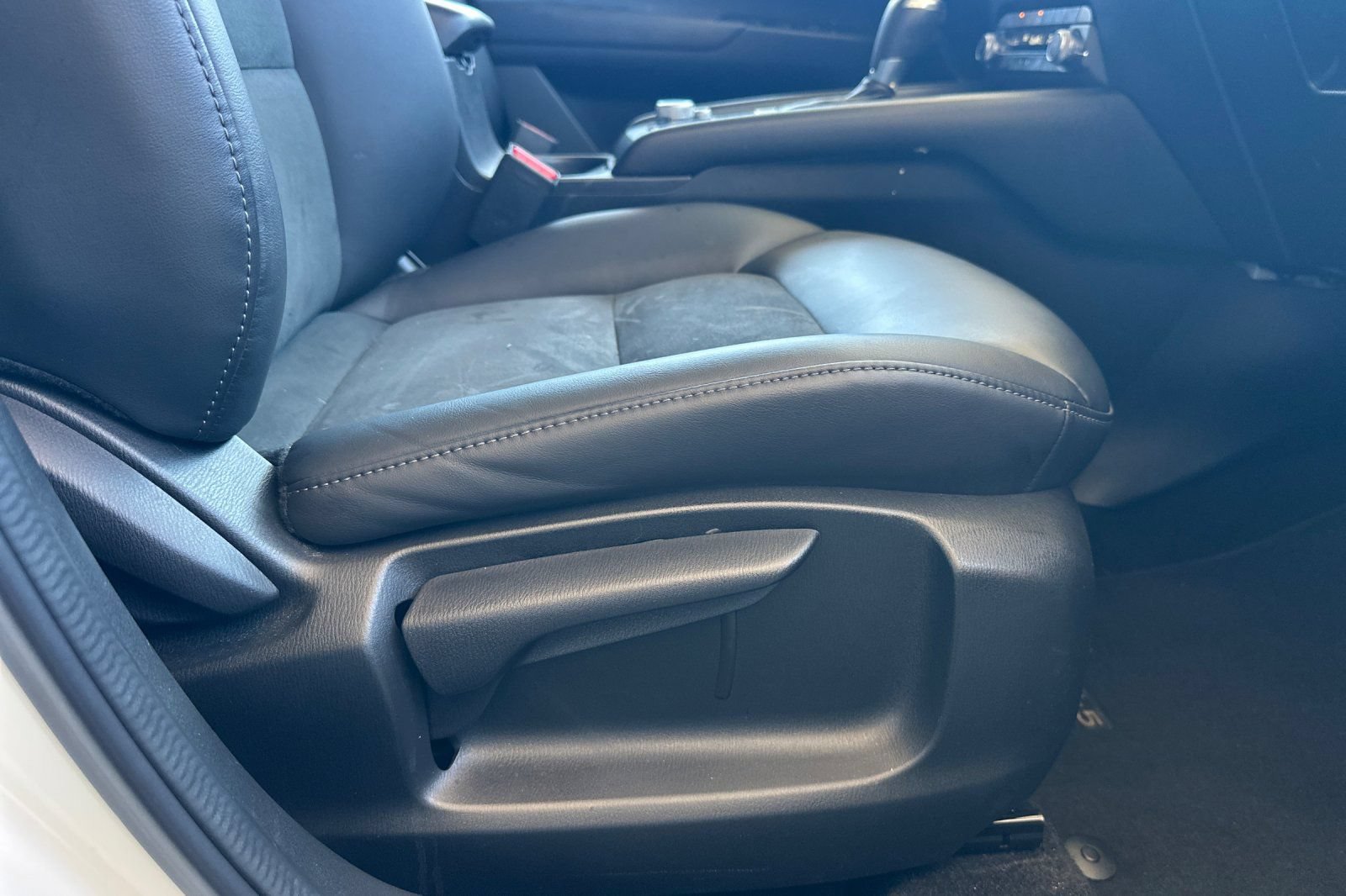 Used 2020 MAZDA CX-5 Touring FWD image 24