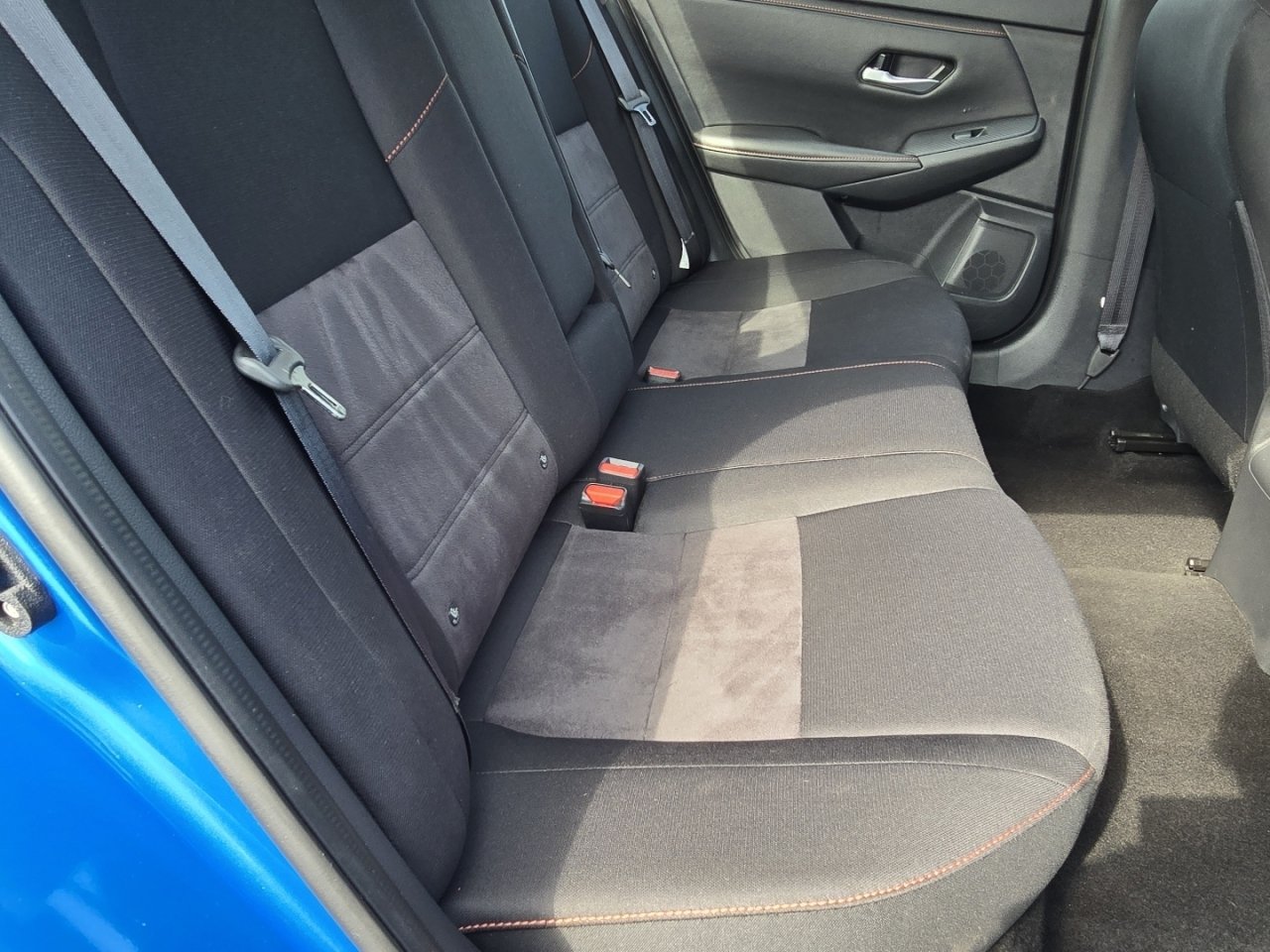Used 2025 Nissan Sentra SR FWD image 19