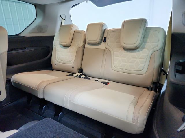 New 2026 Nissan Armada Platinum Reserve image 33