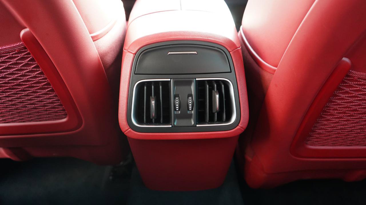 Used 2023 Maserati Levante Modena AWD/4WD image 59