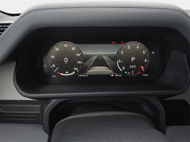 Used 2025 Land Rover Defender 110 S image 21