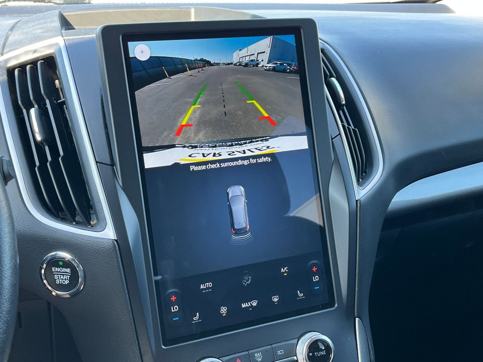 Used 2024 Ford Edge SEL image 17