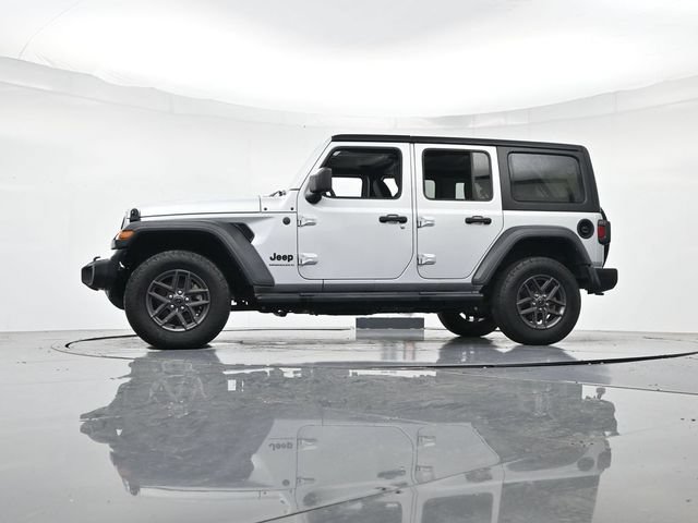 Used 2024 Jeep Wrangler Unlimited Sport AWD/4WD image 41