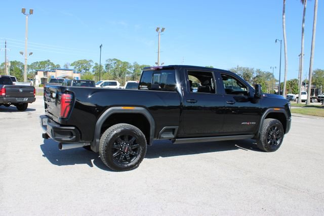 Used 2025 GMC Sierra 2500 AT4 w/ AT4 Premium Plus Package image 13