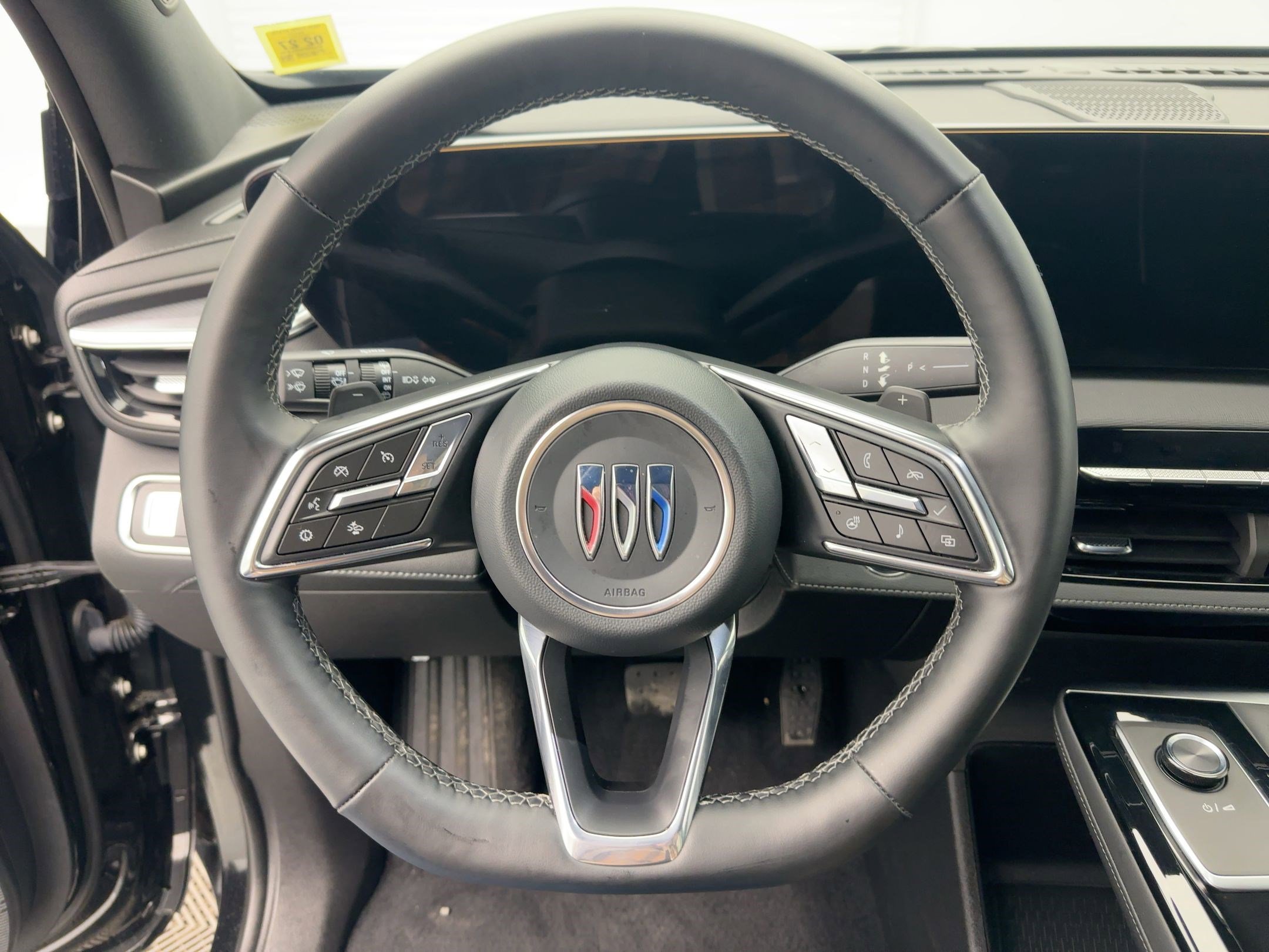 Used 2025 Buick Enclave Sport Touring image 17