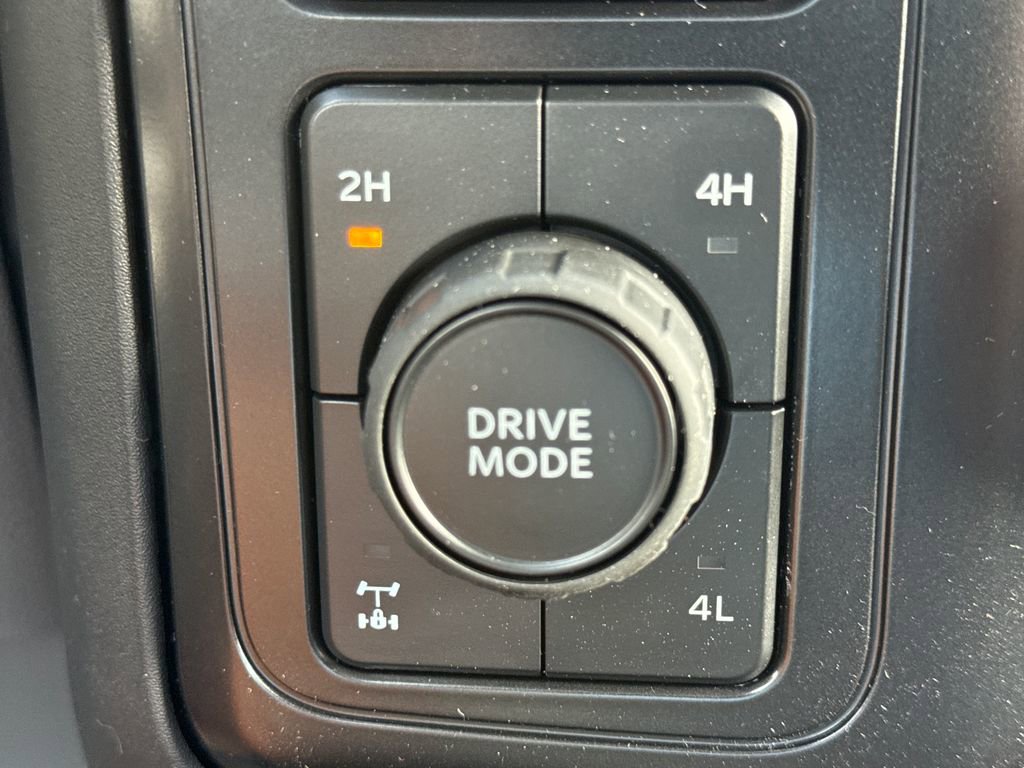 New 2026 Ford F250 4x4 Crew Cab Super Duty image 28