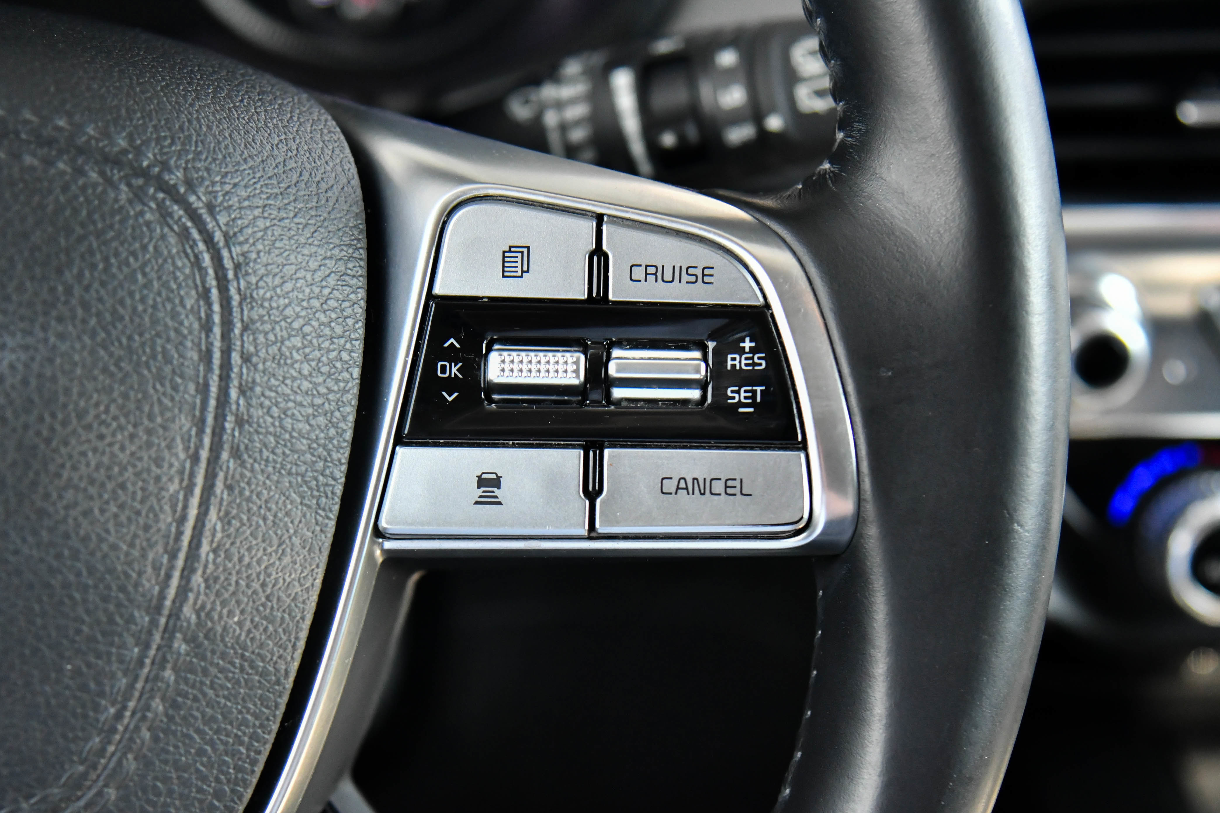 Used 2022 Kia Telluride LX image 28