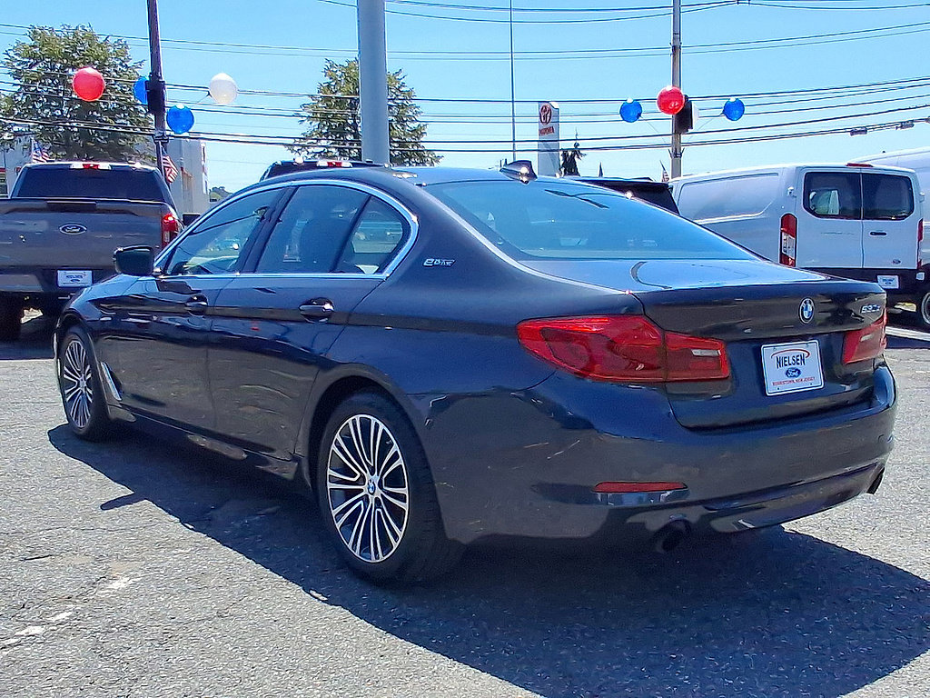 Used 2019 BMW 530e xDrive w/ Convenience Package AWD/4WD image 28